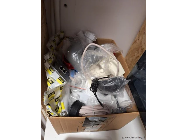 Partij diversen - afbeelding 1 van  2