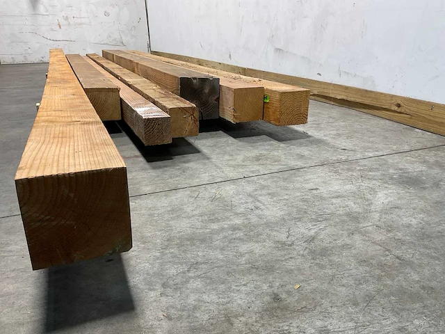 Partij douglas palen - afbeelding 5 van  6