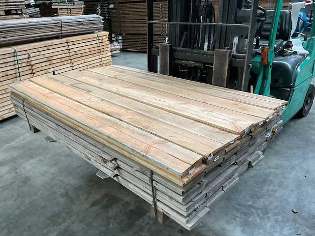 Partij douglas rhombusprofiel planken 180x14x1,5-1,8 cm - afbeelding 1 van  9