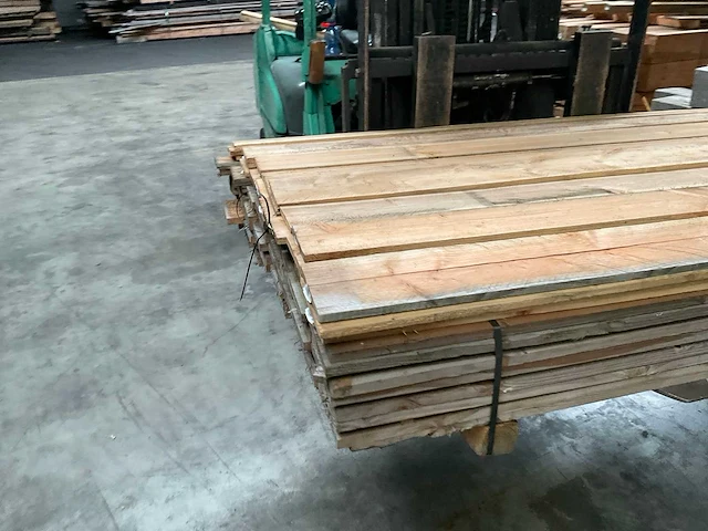 Partij douglas rhombusprofiel planken 180x14x1,5-1,8 cm - afbeelding 4 van  9