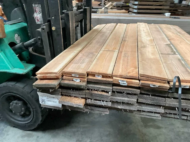 Partij douglas rhombusprofiel planken 180x14x1,5-1,8 cm - afbeelding 7 van  9
