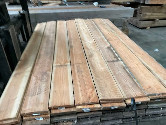 Partij douglas rhombusprofiel planken 180x14x1,5-1,8 cm - afbeelding 9 van  9