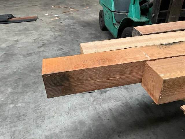 Partij douglas tuinpalen 200-300x14,5x14,5 cm - afbeelding 3 van  18