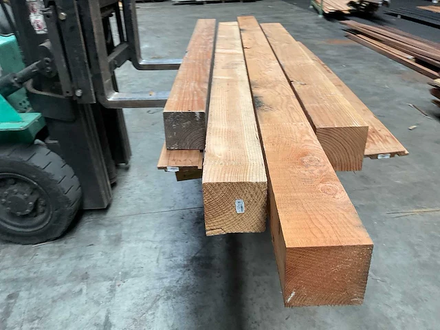 Partij douglas tuinpalen 200-300x14,5x14,5 cm - afbeelding 6 van  18