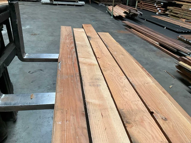 Partij douglas tuinpalen 200-300x14,5x14,5 cm - afbeelding 10 van  18