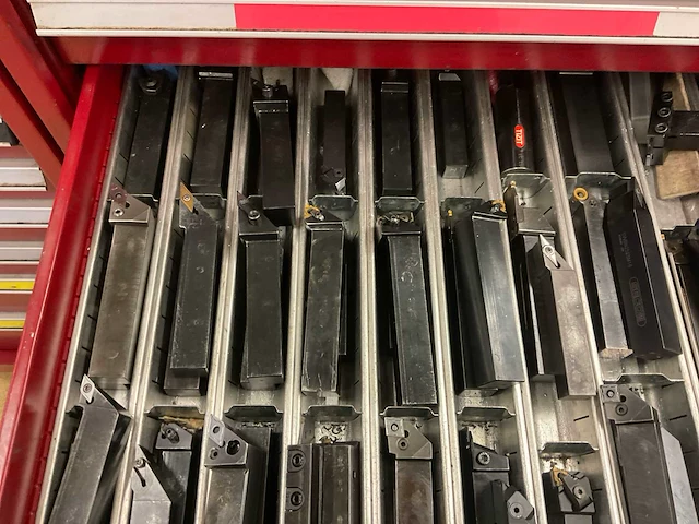 Partij draaigereedschappen en toebehoren - afbeelding 5 van  49