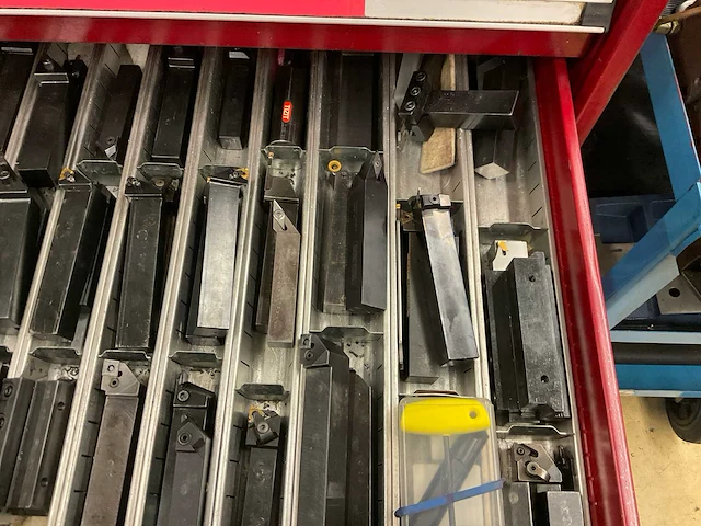 Partij draaigereedschappen en toebehoren - afbeelding 6 van  49
