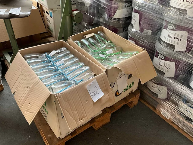 Partij drinkflessen - afbeelding 1 van  5