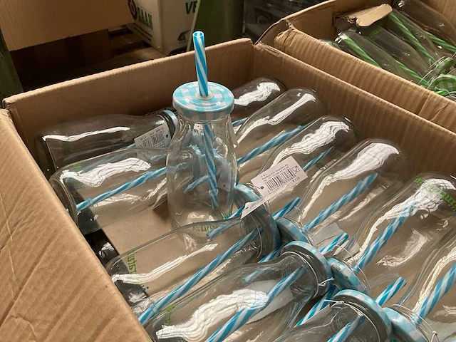 Partij drinkflessen - afbeelding 5 van  5