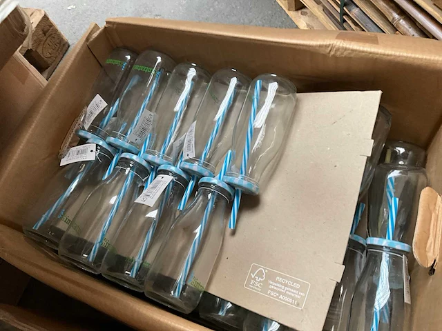 Partij drinkflessen - afbeelding 3 van  5
