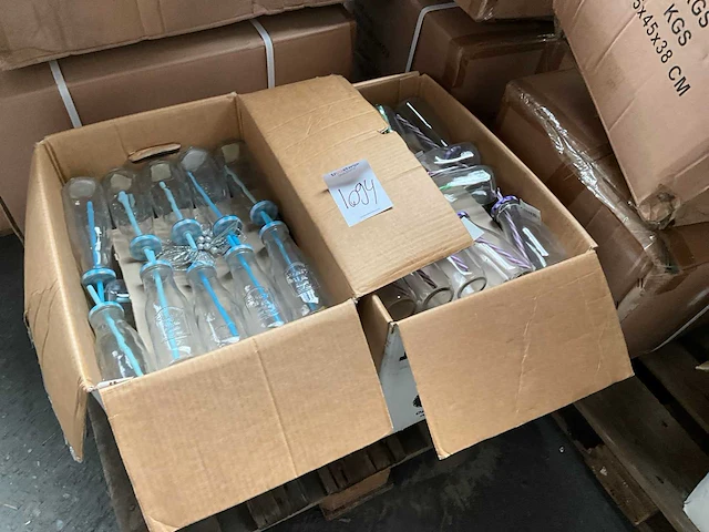 Partij drinkflessen - afbeelding 1 van  5