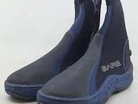 Partij duikers schoenen, o.a. maat 36 bare - afbeelding 1 van  7