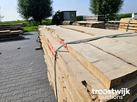 Partij duitse essenplanken +/- 75 stuks 230cm-260cm breedte 20-40cm dikte 4cm ovengedroogd - afbeelding 1 van  6