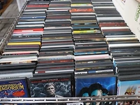 Partij dvd's, diverse titels o.a. final destination, defiance & wonderwinkel van magorium - 178 stuks - afbeelding 1 van  2