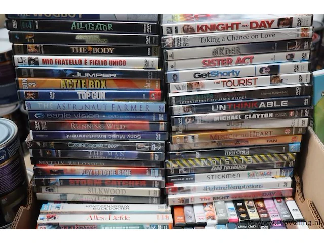 Partij dvd's, diverse titels o.a. final destination, defiance & wonderwinkel van magorium - 178 stuks - afbeelding 2 van  2