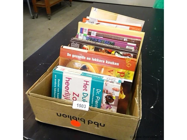 Partij eerdere kavels kookboeken - afbeelding 1 van  5