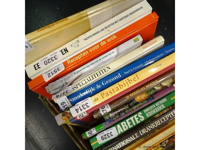 Partij eerdere kavels kookboeken - afbeelding 3 van  5
