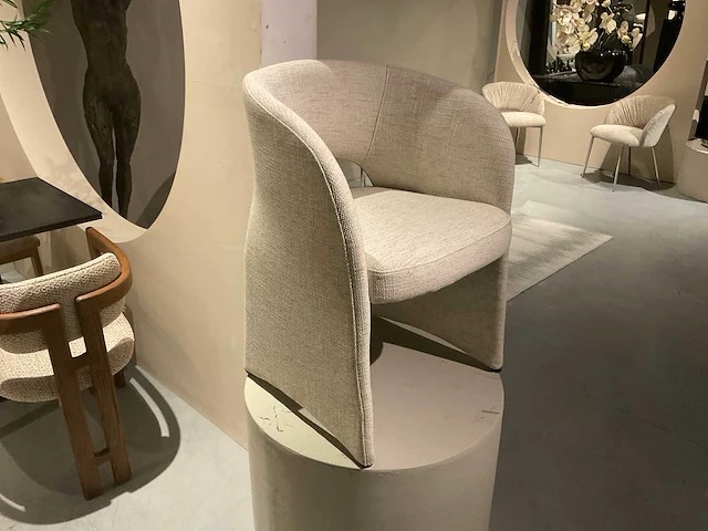 Partij eetkamerstoelen, fauteuils, poefs (13x) - afbeelding 3 van  38