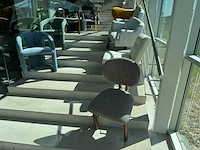 Partij eetkamerstoelen, fauteuils, poefs (13x) - afbeelding 1 van  38