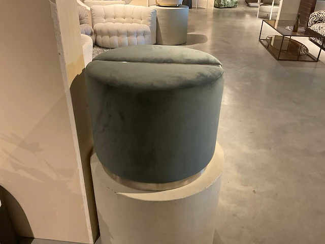 Partij eetkamerstoelen, fauteuils, poefs (13x) - afbeelding 13 van  38