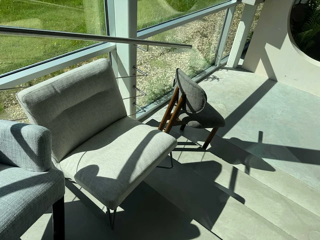 Partij eetkamerstoelen, fauteuils, poefs (13x) - afbeelding 26 van  38