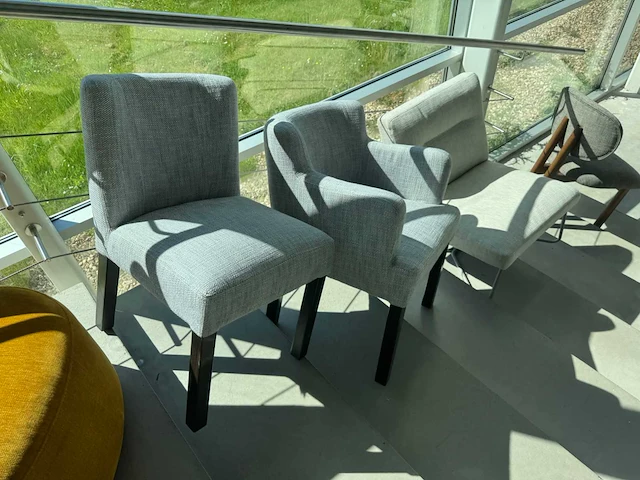 Partij eetkamerstoelen, fauteuils, poefs (13x) - afbeelding 28 van  38