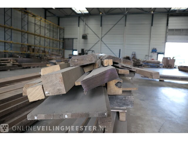 Partij eiken balken en planken - afbeelding 6 van  10