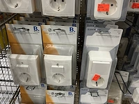 Partij electra fix berker opbouw diverse schakelmat. - afbeelding 2 van  2