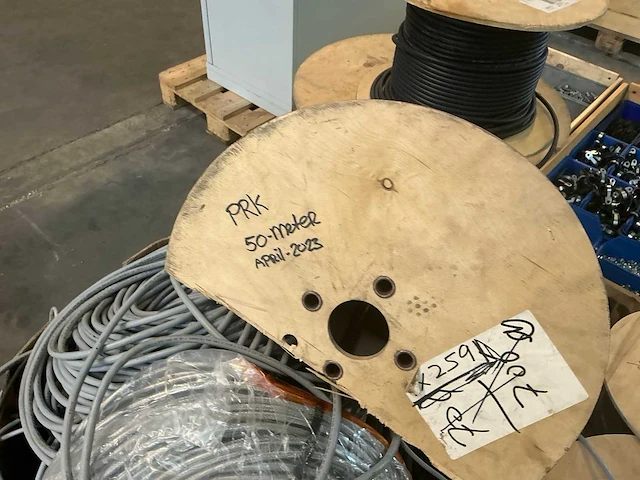 Partij electriciteitkabel - afbeelding 3 van  6