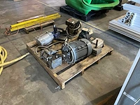 Partij electro motoren - afbeelding 1 van  7