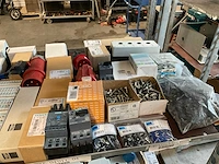 Partij elektra- en bevestigingmaterialen - afbeelding 7 van  12
