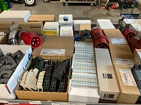 Partij elektra- en bevestigingmaterialen - afbeelding 8 van  12