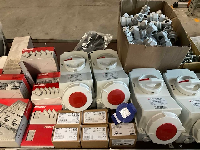 Partij elektra- en bevestigingmaterialen - afbeelding 11 van  12