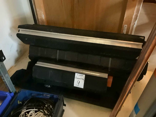 Partij elektra -en bevestigingsmaterialen - afbeelding 11 van  14