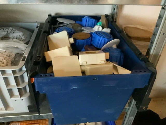 Partij elektra -en bevestigingsmaterialen - afbeelding 13 van  14