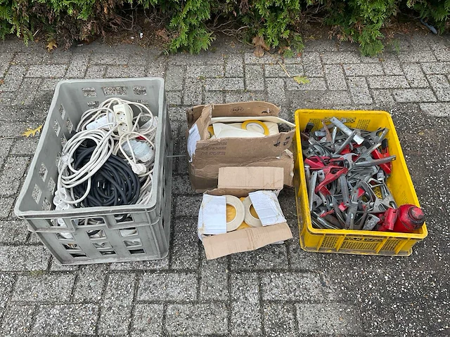 Partij elektra-tape-marktklemmen - afbeelding 1 van  4