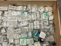 Partij elektra toebehoren - afbeelding 4 van  5