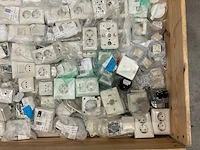 Partij elektra toebehoren - afbeelding 5 van  5