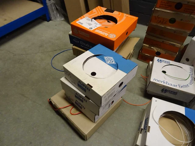 Partij elektrakabel, circa 75 rollen - afbeelding 2 van  6