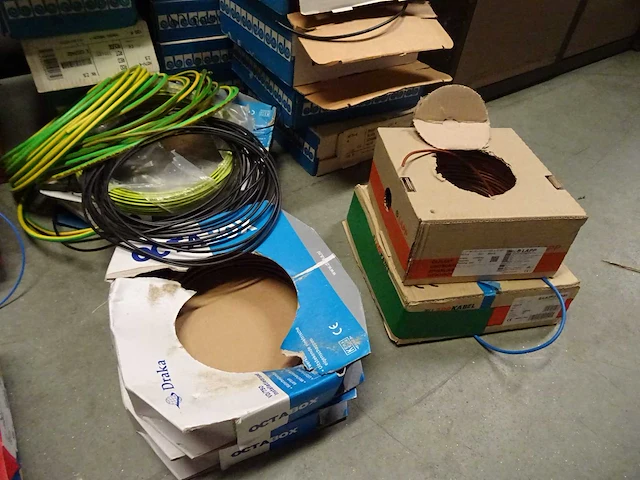 Partij elektrakabel, circa 75 rollen - afbeelding 4 van  6