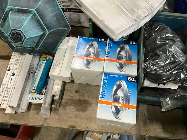 Partij elektra/verlichting - afbeelding 6 van  9