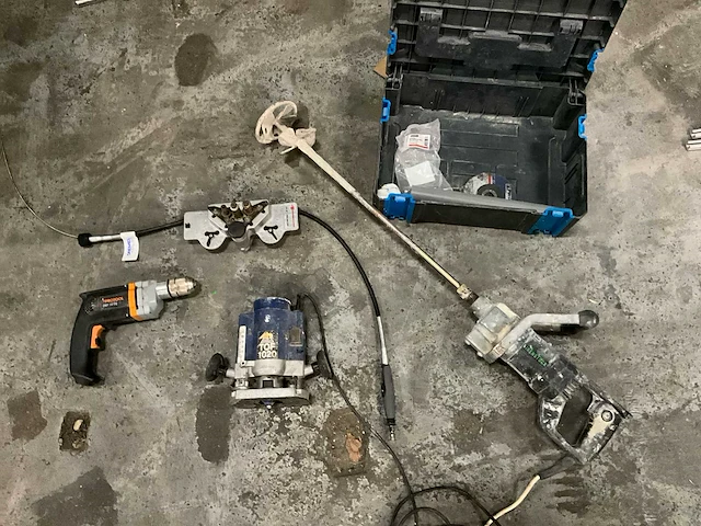 Partij elektrisch gereedschap - afbeelding 1 van  3