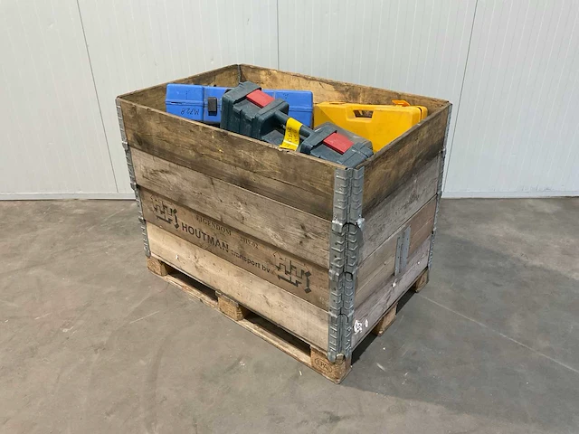 Partij elektrisch gereedschap - afbeelding 1 van  5