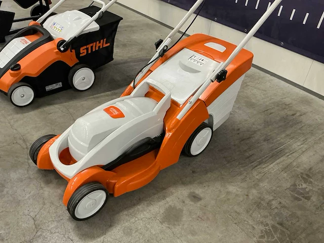 Partij elektrisch stihl gereedschap - afbeelding 16 van  16