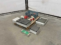 Partij elektrische materialen - afbeelding 1 van  8