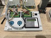 Partij elektrische onderdelen - afbeelding 2 van  10