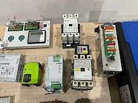 Partij elektrische onderdelen - afbeelding 8 van  10