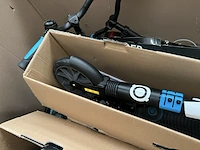 Partij elektrische steps - afbeelding 10 van  11
