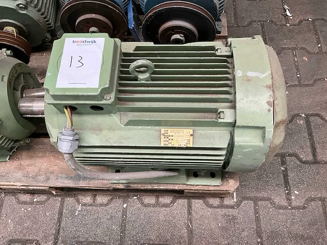 Partij elektromotor - afbeelding 8 van  15