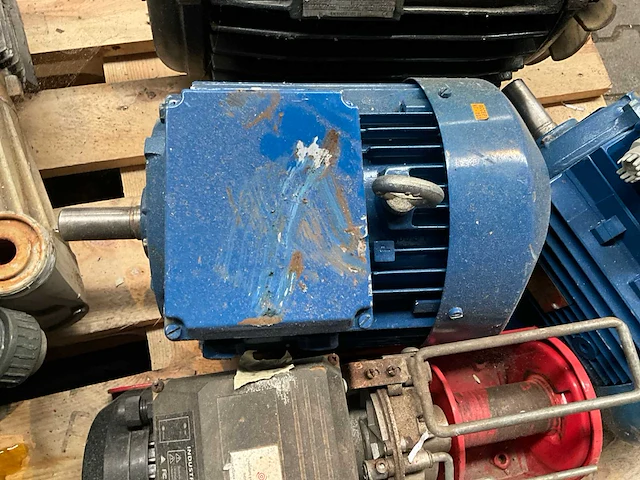 Partij elektromotor - afbeelding 3 van  12